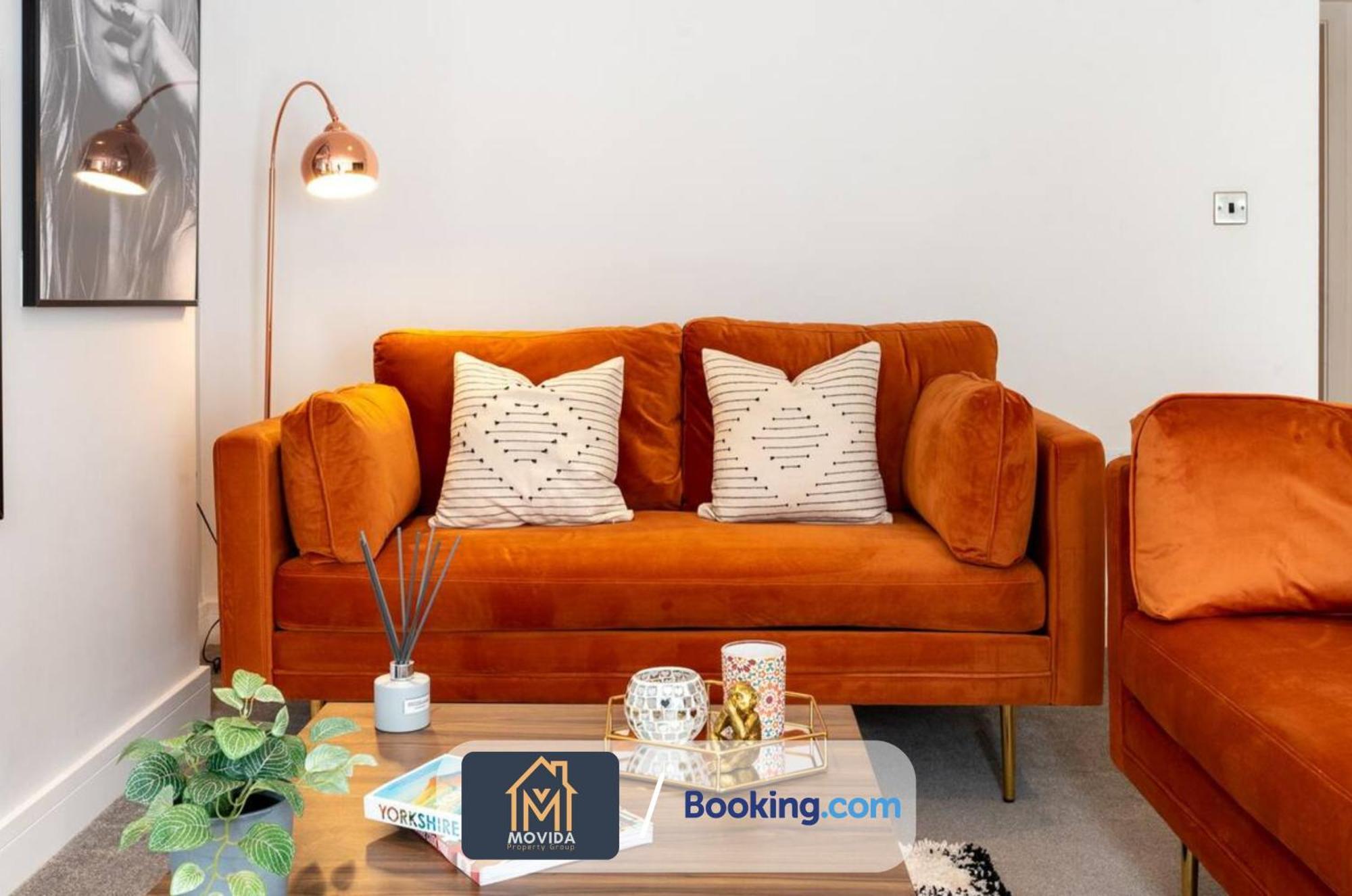 Stylish Two Bed Town Centre Apartment By Movida Property Group Short Lets & Serviced Accommodation With Parking Harrogate Esterno foto