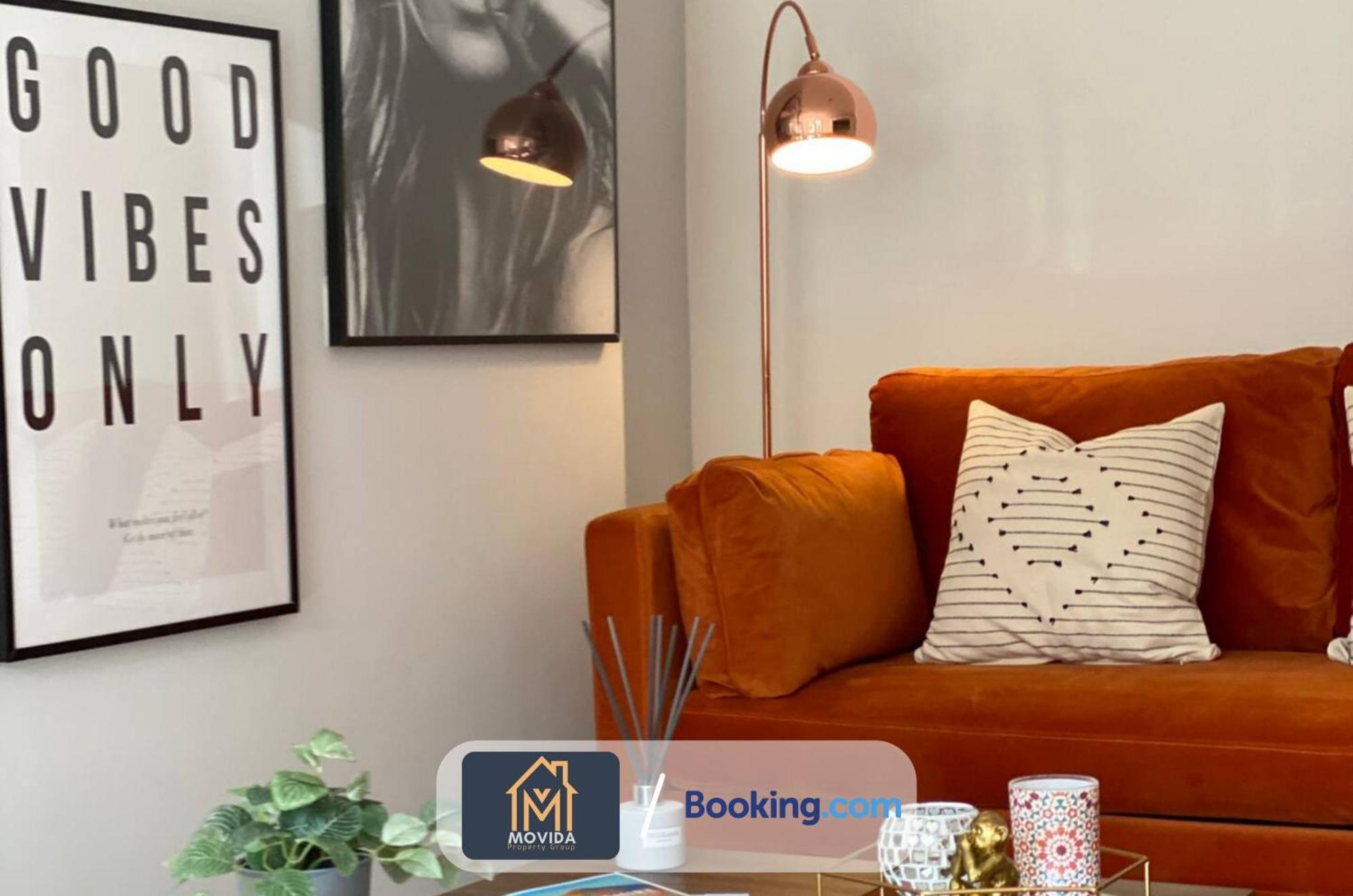 Stylish Two Bed Town Centre Apartment By Movida Property Group Short Lets & Serviced Accommodation With Parking Harrogate Esterno foto