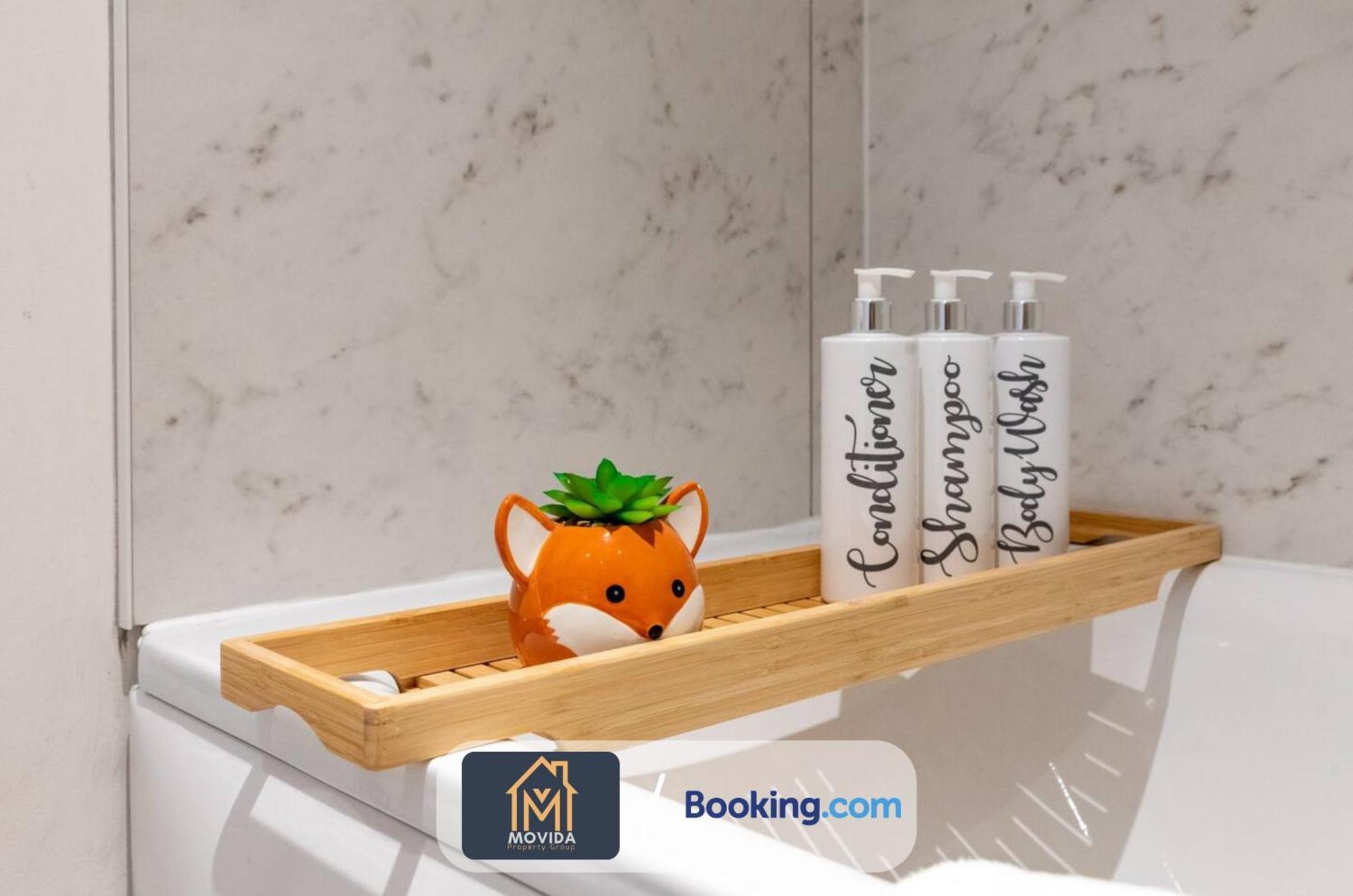 Stylish Two Bed Town Centre Apartment By Movida Property Group Short Lets & Serviced Accommodation With Parking Harrogate Esterno foto